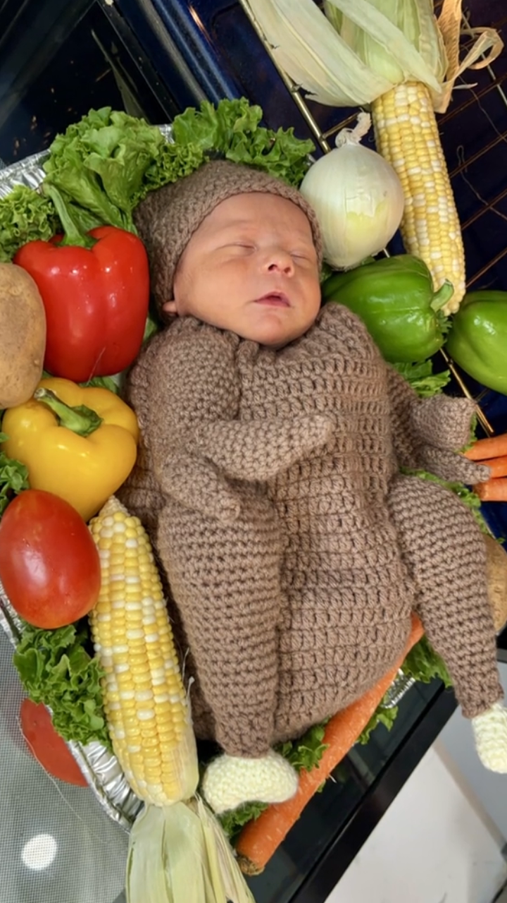 Baby turkey costume and hat